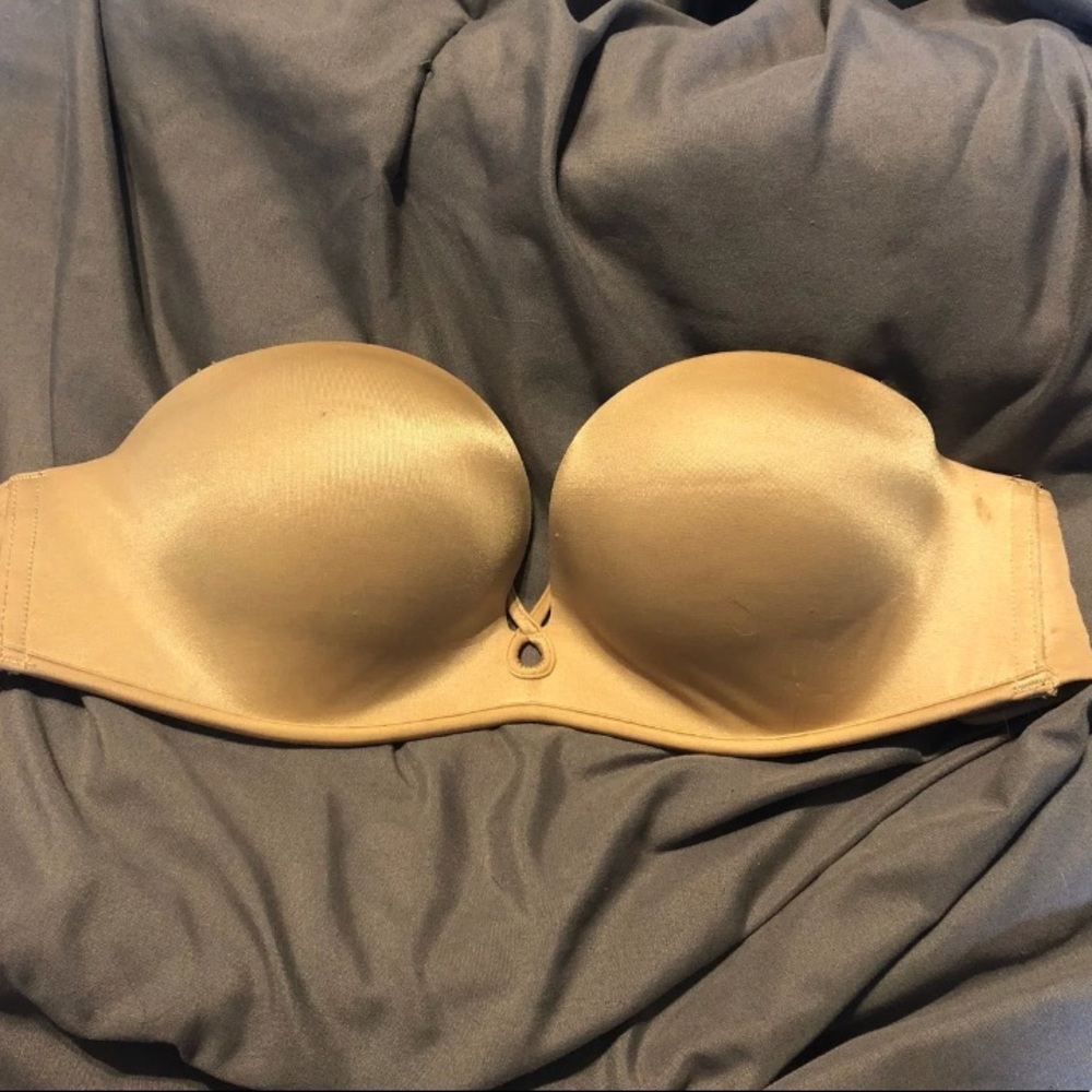Victoria’s Secret Adds 2 Cups Strapless Bra